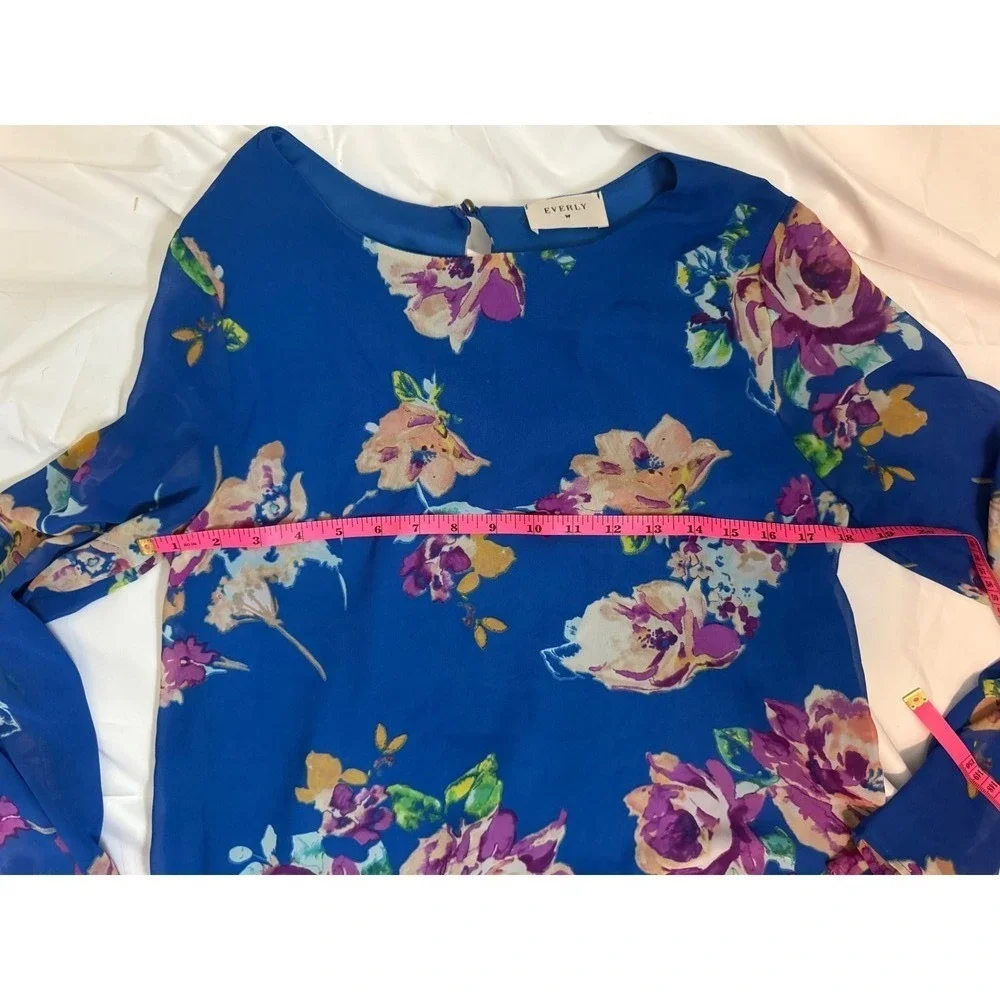 Everly‎ Blue Floral Long Sleeve Shift Dress Keyhole Back Size M